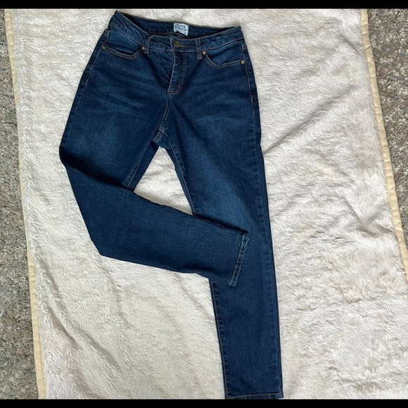 Measure and Made Dark wash Jeans (Retail $119) - Picture 2 of 8